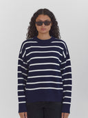 brown rectangular sunglasses