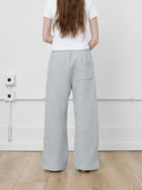 Wide-Leg Sweatpants in Heather Gray